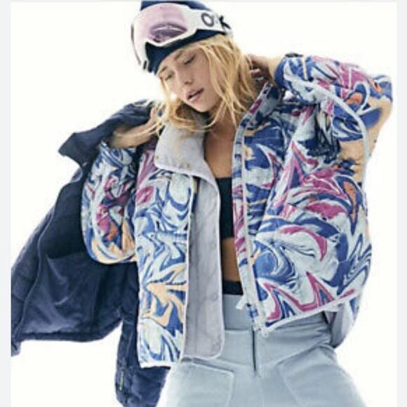 FREE PEOPLE NWT MARBLE MULTI COLOR PUFFER SIZE MED - Picture 1 of 12